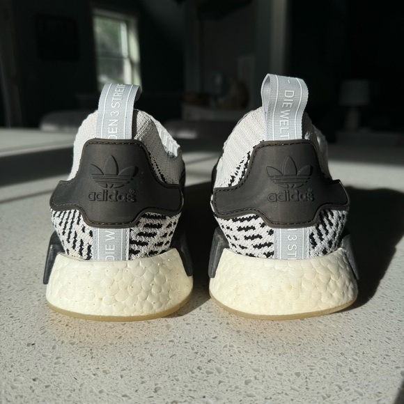 adidas NMD R1 - Picture 10 of 13